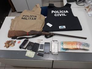 Produtos oriundos de roubo e trfico de drogas apreendidos durante as prises efetuadas em Conceio do Tocantins
